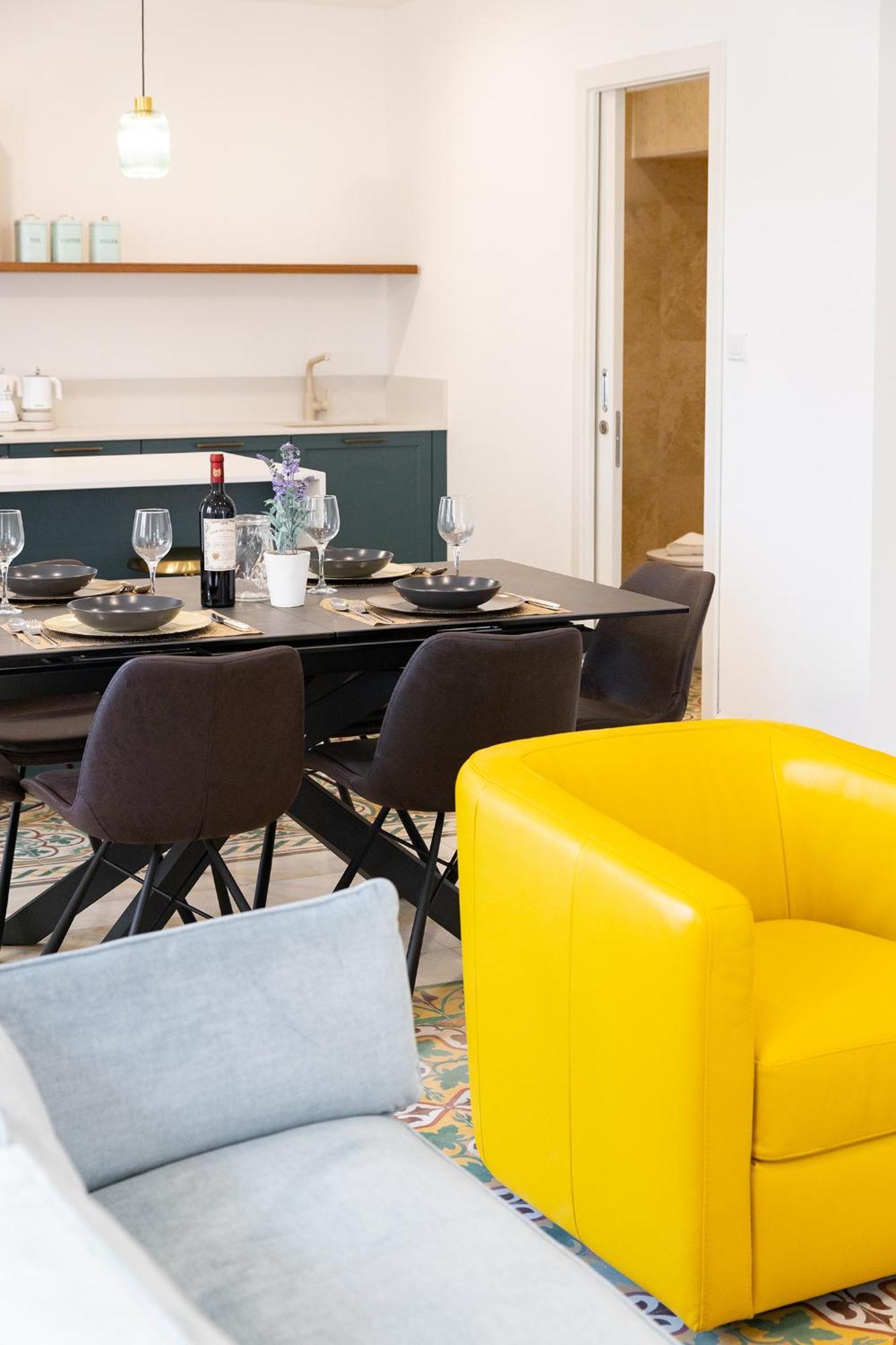 Florette Suite Designer Finish With Stunning Lounge Terrace By Arcobnb 일 푸리아나 외부 사진