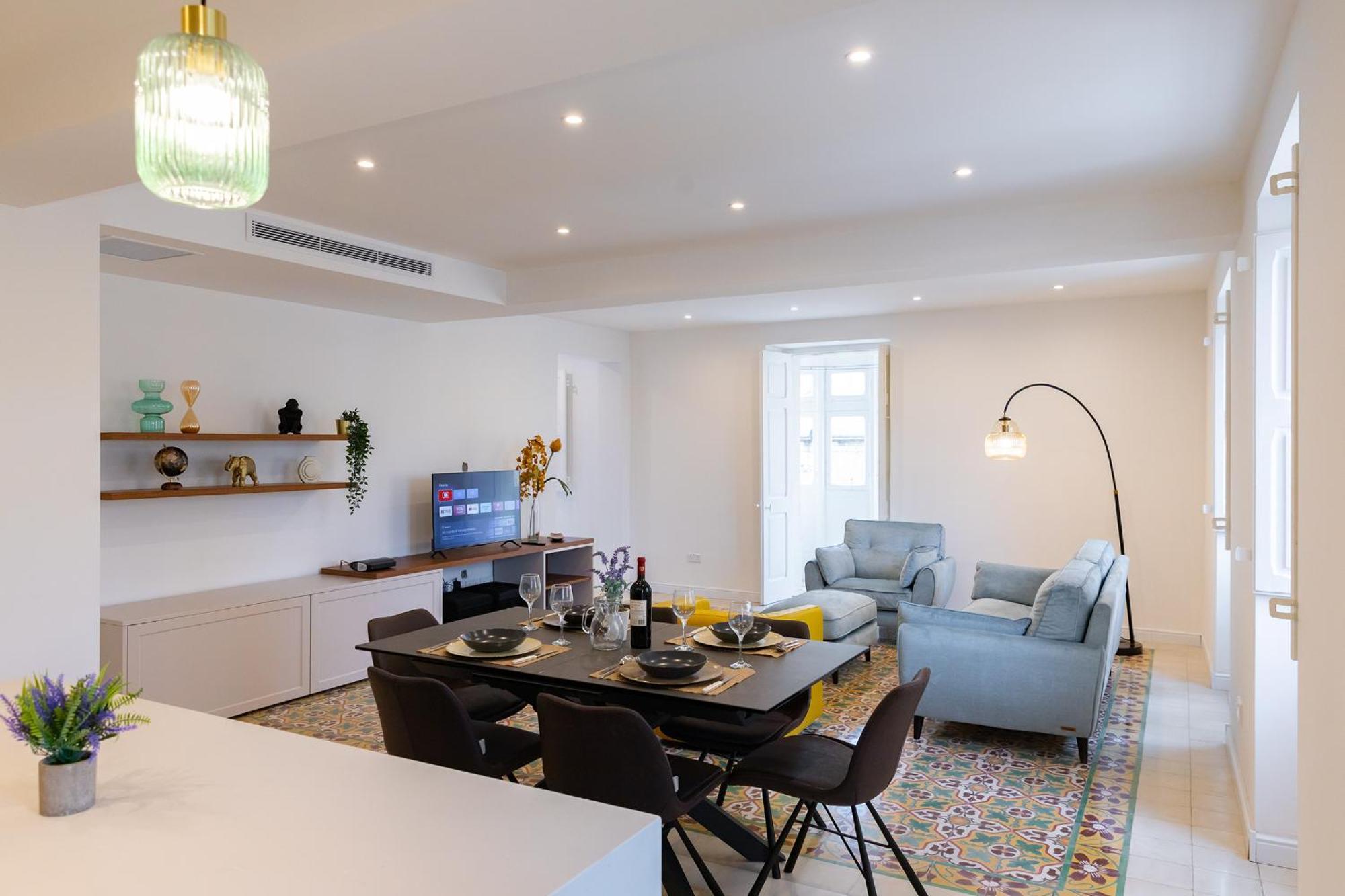 Florette Suite Designer Finish With Stunning Lounge Terrace By Arcobnb 일 푸리아나 외부 사진