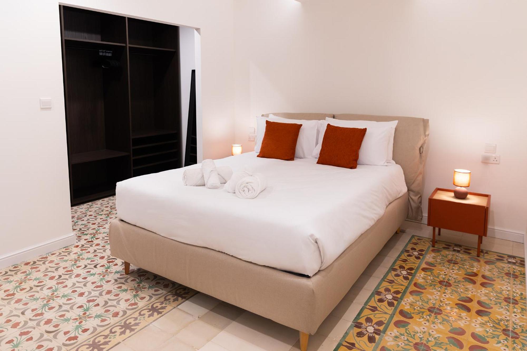 Florette Suite Designer Finish With Stunning Lounge Terrace By Arcobnb 일 푸리아나 외부 사진